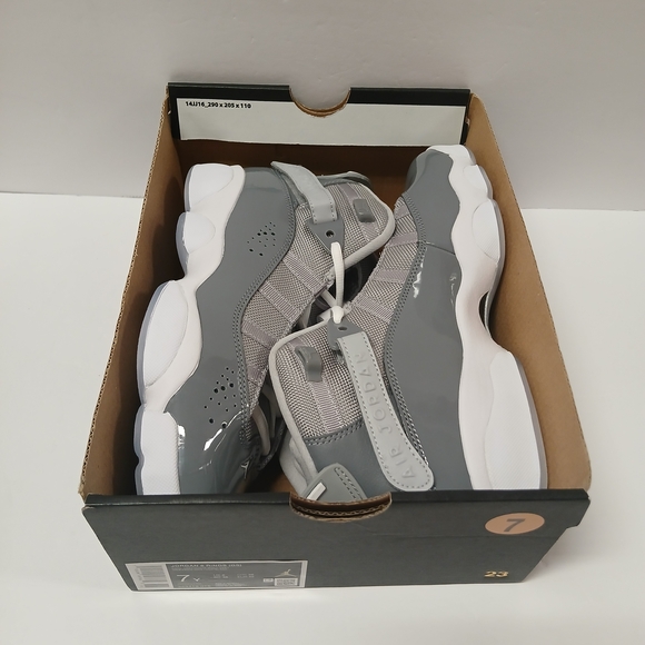 Jordan Kids\' Retro Gray High-Top Sneakers main image 7